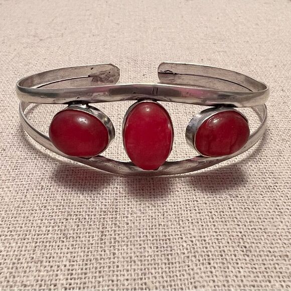 NEW Silver Plated Ruby Bangle - Picture 1 of 3
